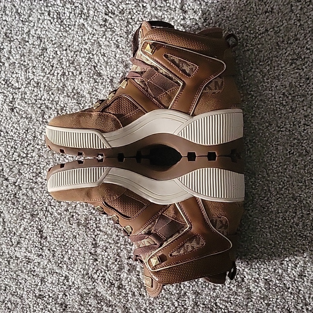 MICHAEL MICHAEL KORS Brooke Leather and Logo Boot - Picture 13 of 13